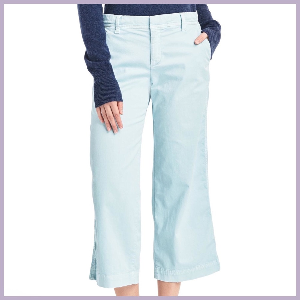 🦋 Adorable Powder Blue Wide Leg Crop Semi Crop 🦋